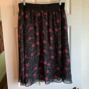 LulaRoe Madison Skirt with Red Roses, Size XL